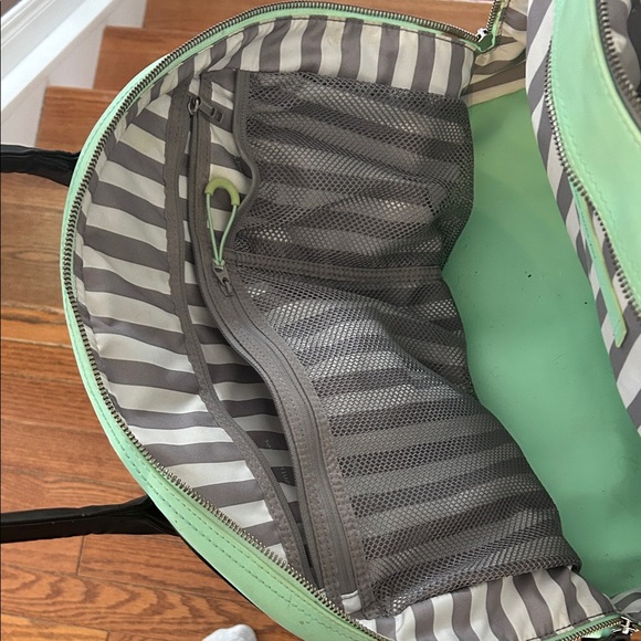 lululemon athletica Mint Green Yoga Sweat Once A Day Bag - Picture 9 of 15